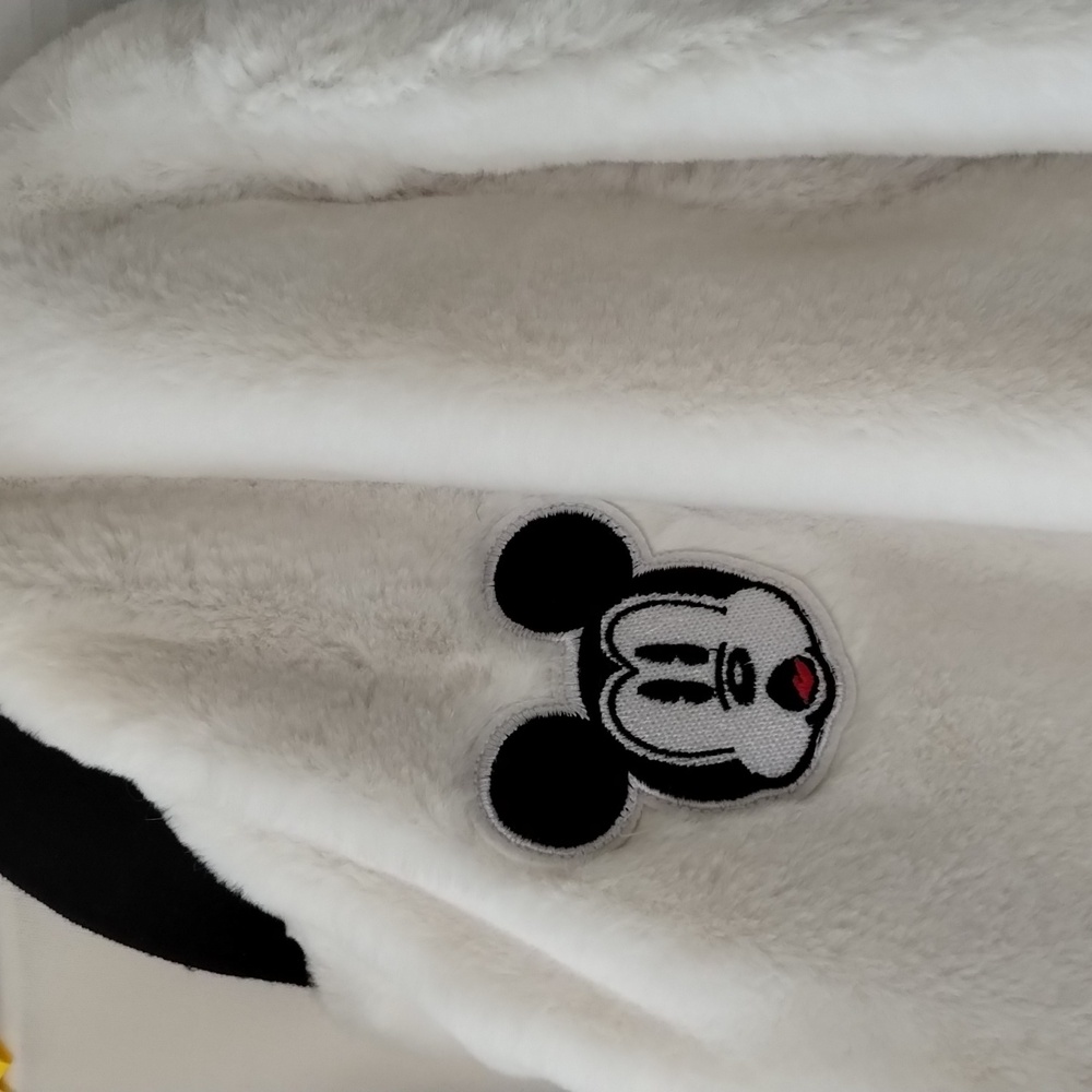 Disney Mickey Mouse white faux fur toggle jacket SZ XL cropped fluffy soft cozy - Picture 3 of 11
